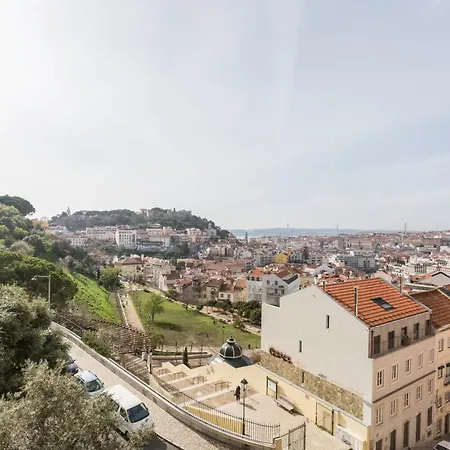 Stroll To Coffee Shops Near A Renovated Hillside In Graça *