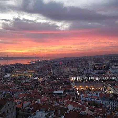 Stroll To Coffee Shops Near A Renovated Hillside In Graca * Lisbon